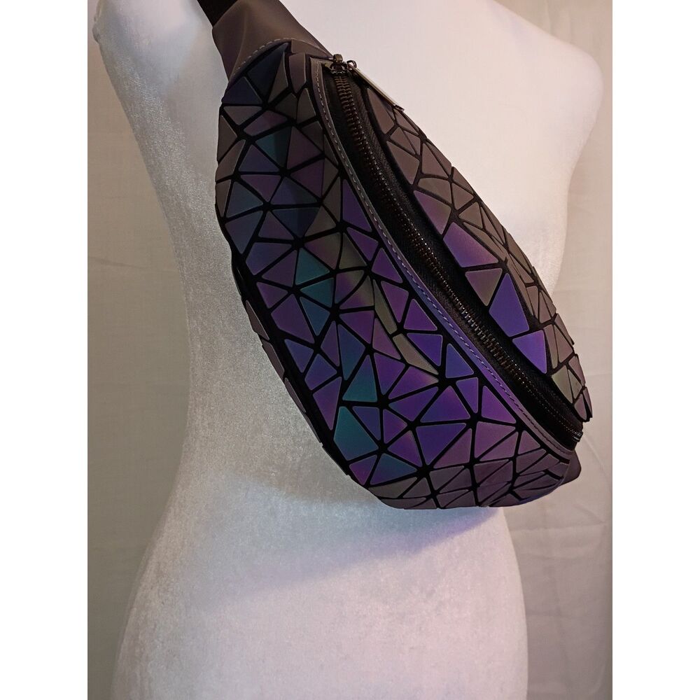 Luminous Geometric Holographic Fanny Pack Crossbody Belt Bag Rave Festival